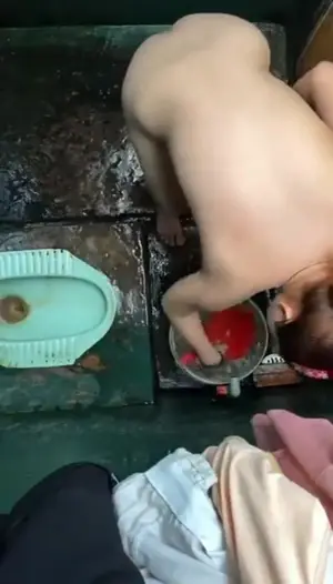 Thumbnail untuk kategori Bokep Ngintip di Goyang Bugil